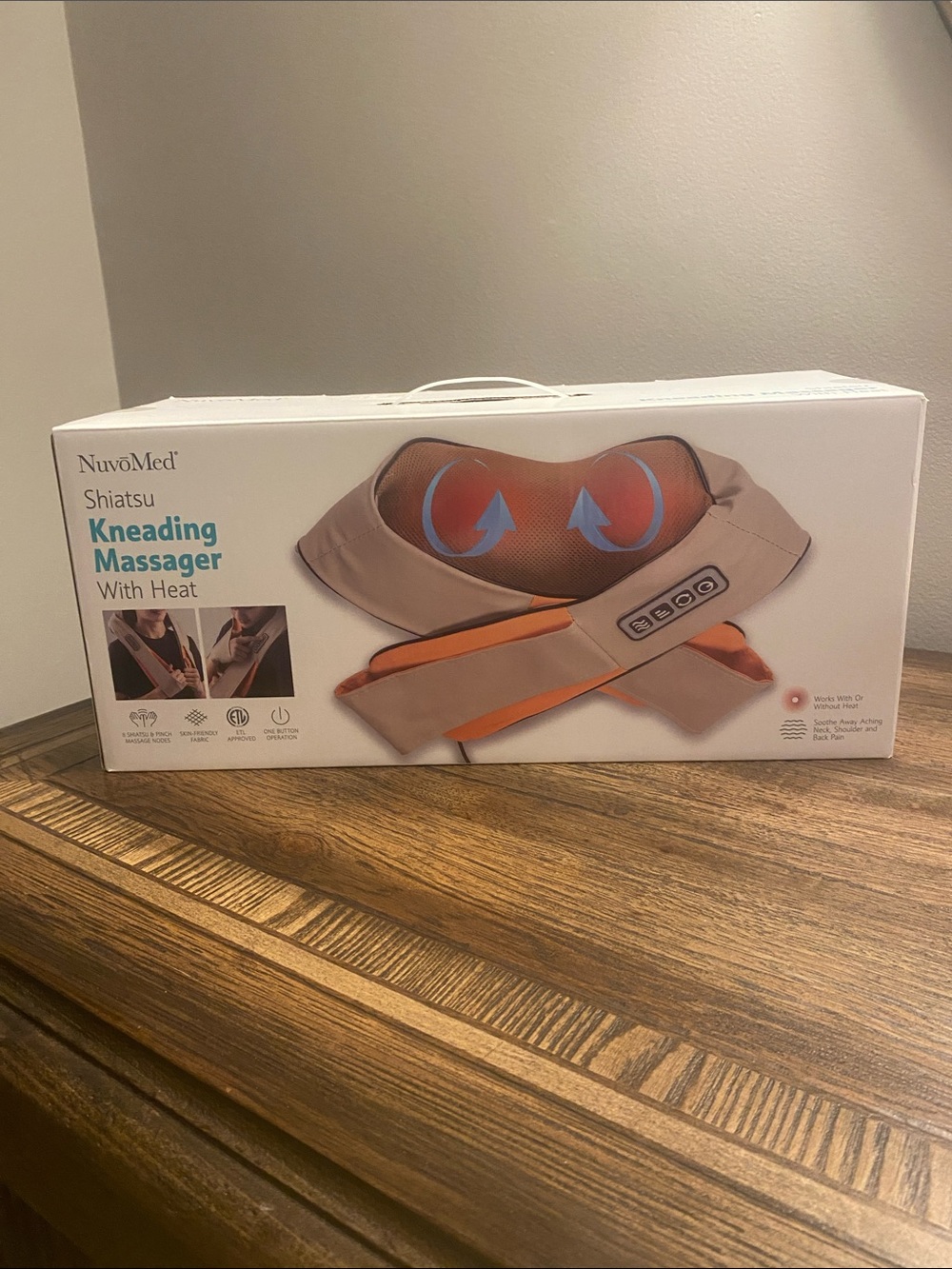 NuvoMed Shiatsu kneading Massager With/Without Heat New
